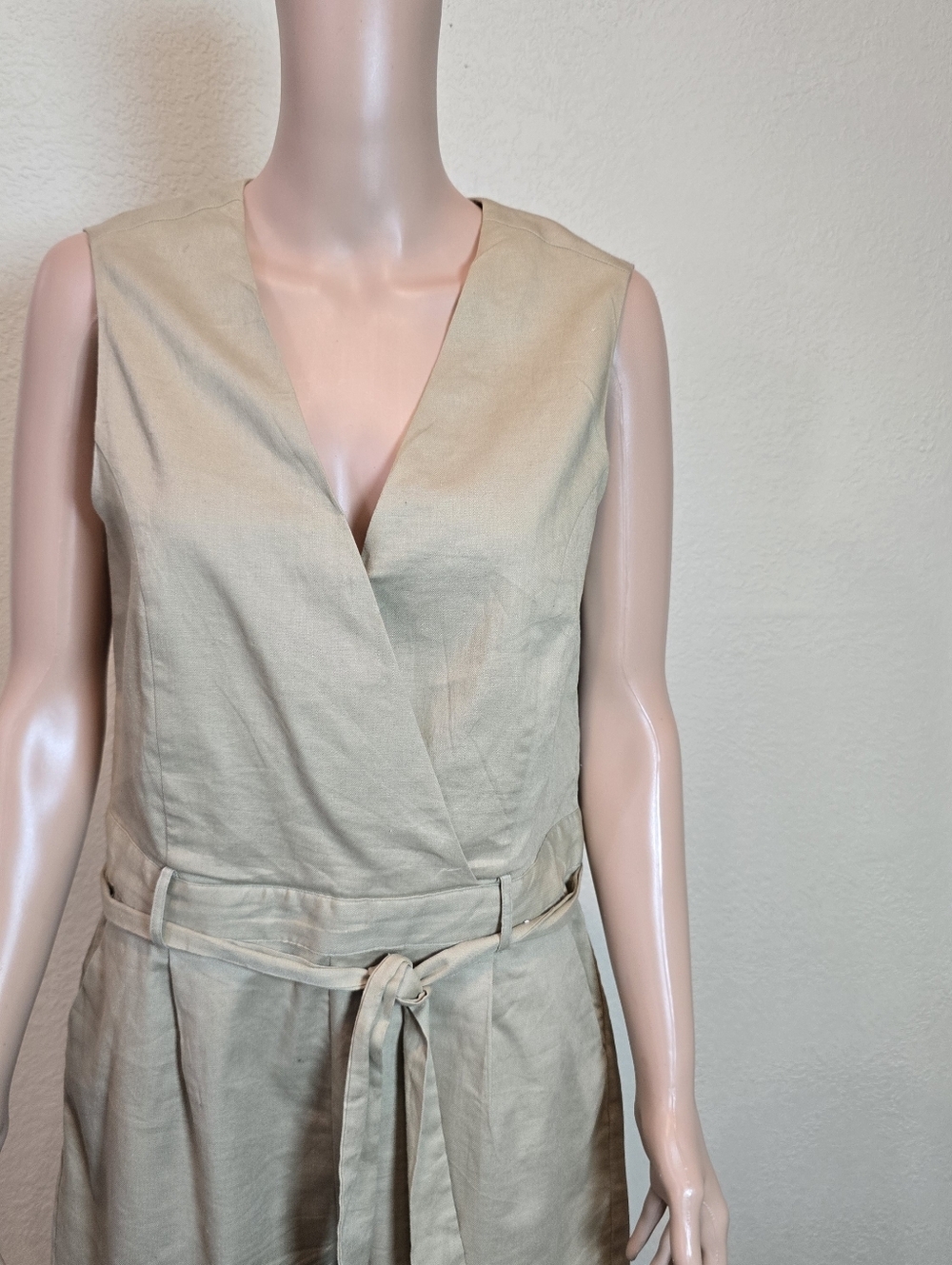 BANANA REPUBLIC Romper One Piece Shorts Womens 8 Beige Linen Blend - Picture 8 of 14